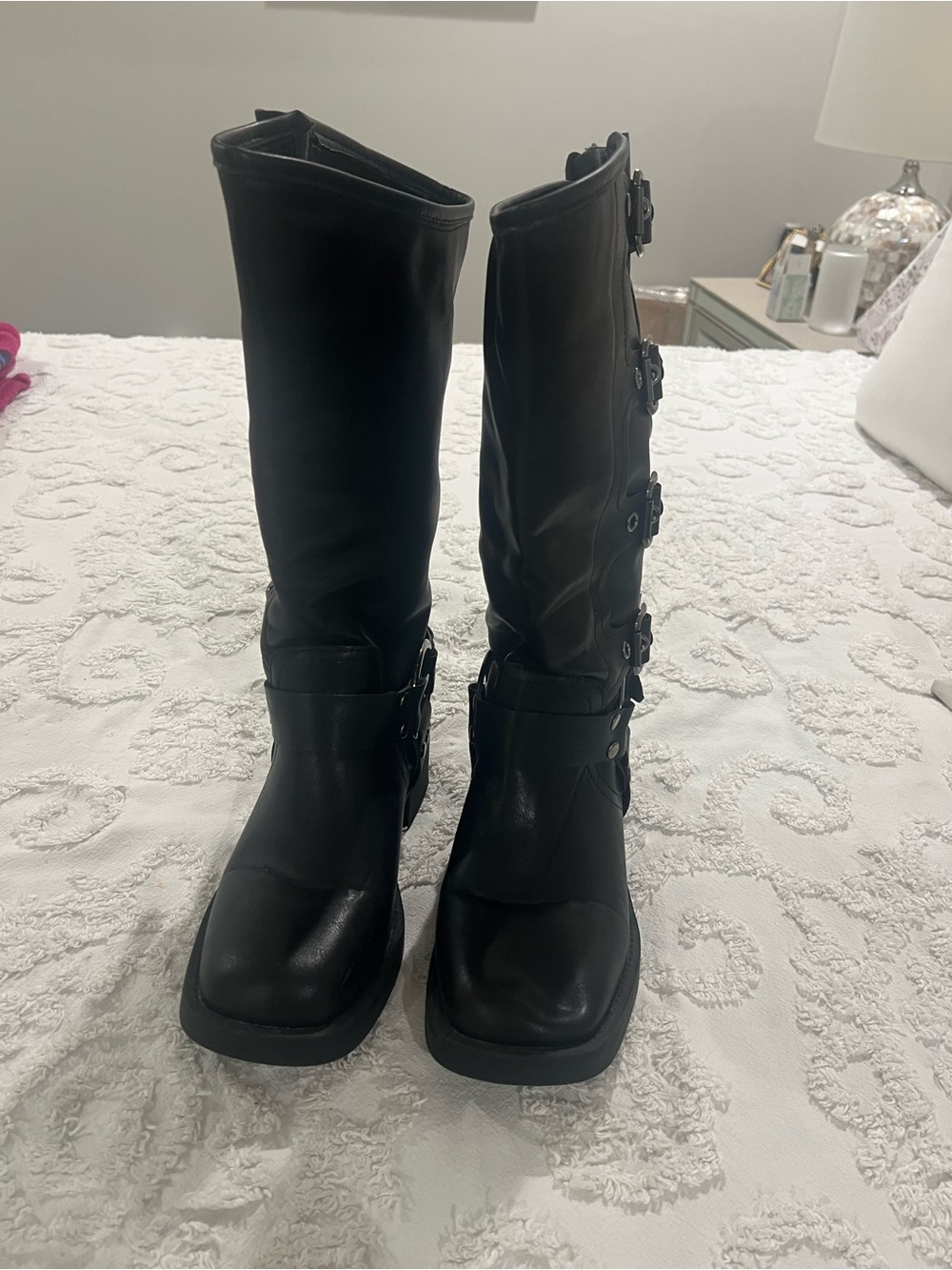Women’s Black Faux Leather Knee-High Motorcycle Biker Boots Buckle Straps Size 8